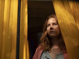 la produccion de netflix que te hace vivir la agorafobia en primera persona la produccion de netflix que te hace vivir la agorafobia en primera persona