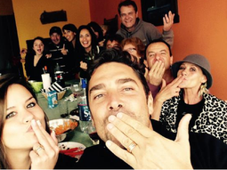 matias ale y su mujer: chicana y foto dedicada a mirtha legrand y sabrina ravelli matias ale y su mujer: chicana y foto dedicada a mirtha legrand y sabrina ravelli