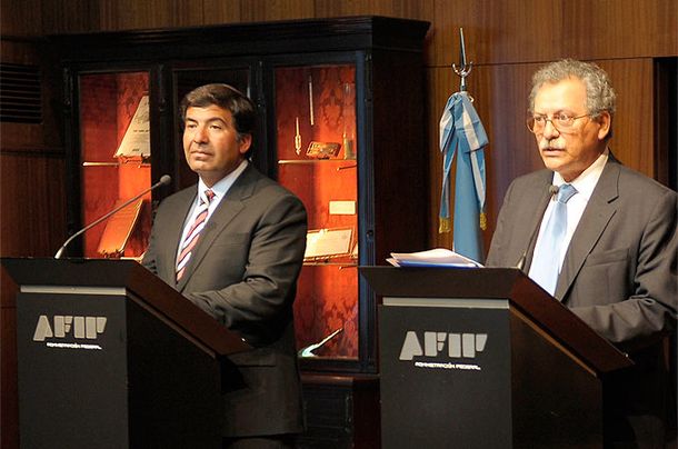 Ricardo Echegaray y Juan Carlos Pezoa
