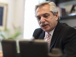 Alberto Fernández felicitó a Boric y llamó a fortalecer lazos de hermandad