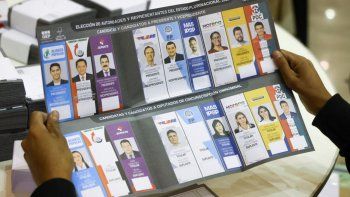 Elecciones en Bolivia: empezó la votación y los sondeos anticipan un giro a la derecha