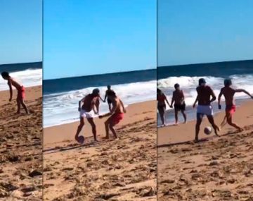¡Intacto! Juan Román Riquelme mostró su habilidad en la playa