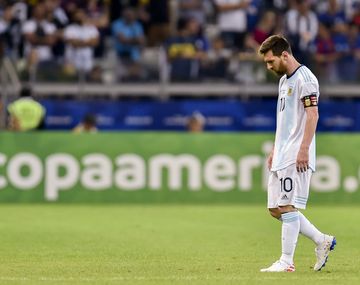 Lionel Messi cabizbajo, una vez más