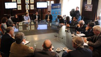 celulares: las empresas deberan dar el detalle del costo de cada servicio celulares: las empresas deberan dar el detalle del costo de cada servicio