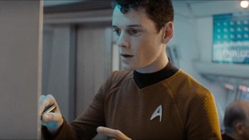 murio un actor de star trek en un extrano accidente: lo atropello su propio auto murio un actor de star trek en un extrano accidente: lo atropello su propio auto