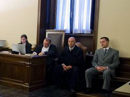 el ex mayordomo del papa denuncio torturas en prision el ex mayordomo del papa denuncio torturas en prision