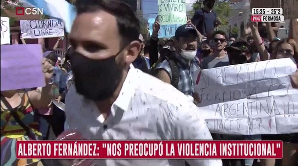 Formosa: así insultaron y empujaron al equipo de C5N numerosos manifestantes