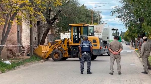 Macabro hallazgo en Deán Funes: encontraron un feto en un frasco en plena vía pública
