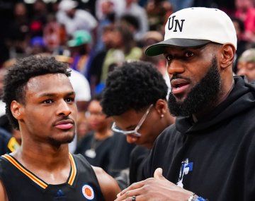 LeBron cumple su sueño: jugará con su hijo Bronny en Los Ángeles Lakers