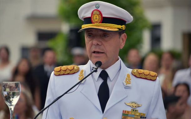 Teniente general Carlos Presti.