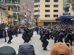 Policías en Perú se hicieron viral por una coreo de Ke Personajes