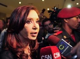 cristina volveria este jueves a la argentina, le dijo a c5n cristina volveria este jueves a la argentina, le dijo a c5n