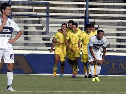 defensa sorprendio y le gano a gimnasia defensa sorprendio y le gano a gimnasia
