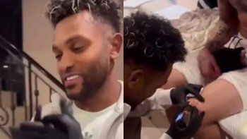 el video viral de borja tatuando a castano antes de la semifinal de river por la copa argentina el video viral de borja tatuando a castano antes de la semifinal de river por la copa argentina