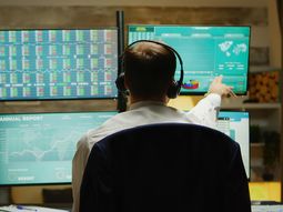 La Bolsa Electrónica de Valores del Uruguay volvió a romper su récord de operatoria en un primer cuatrimestre. La Bolsa Electrónica de Valores del Uruguay volvió a romper su récord de operatoria en un primer cuatrimestre.