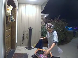 El bondadoso acto de un nene en la noche de Hollywood que se hizo viral