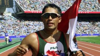 Presea de bronce, para Bernardo Segura, en la prueba de caminata de 20 kilómetros, en los Juegos Olímpicos de Atlanta 1996. Presea de bronce, para Bernardo Segura, en la prueba de caminata de 20 kilómetros, en los Juegos Olímpicos de Atlanta 1996.