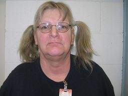 insolito: una mujer robo un banco para volver a prision insolito: una mujer robo un banco para volver a prision