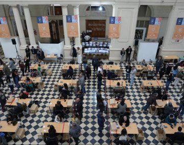 Arrancó el escrutinio definitivo de las legislativas