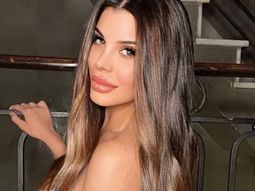 La foto de Charlotte Caniggia en microbikini, al borde de la censura