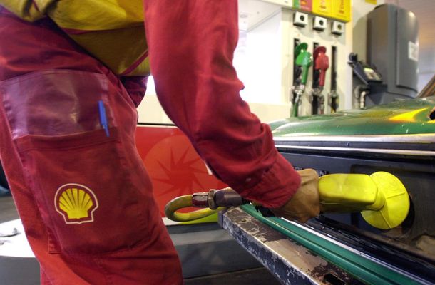 Shell y Esso aumentaron sus combustibles entre 2 y 7%