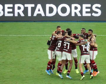 Flamengo goleó a Gremio y jugará la final de la Copa Libertadores ante River