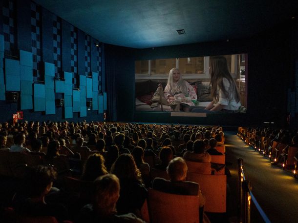 El Gobierno derogó las calificaciones de aptitud para el público en películas: todos los detalles