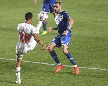 Vélez le ganó a Argentinos Juniors en la vuelta del fútbol por TV abierta