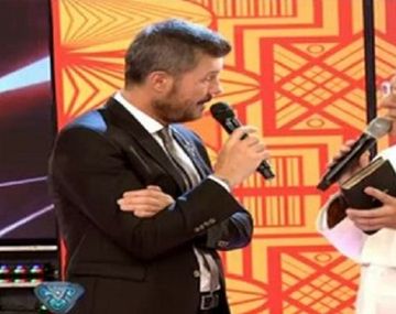 Freddy Villarreal fue el papa Francisco en ShowMatch