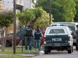 El padre de uno de los policías asesinados admitió la relación entre su hijo y la oficial Noelia