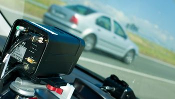 El truco casero para detectar radares de velocidad en la ruta El truco casero para detectar radares de velocidad en la ruta