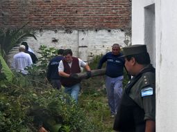 comenzaron las excavaciones para hallar a luciano arruga comenzaron las excavaciones para hallar a luciano arruga