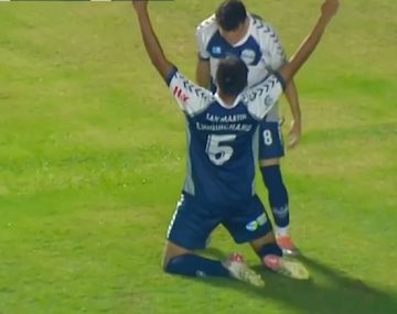 Blooper de Gabriel Arias para el gol más rápido de la Copa Argentina