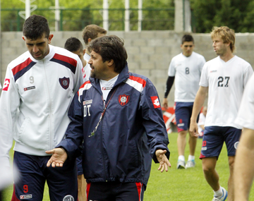 Caruso se amotinó en San Lorenzo hasta arreglar su salida