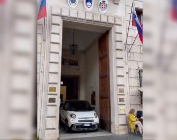 Mediación papal: así fue la visita de Francisco a la embajada rusa en el Vaticano