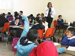 Se celebra el Día del Maestro. Se celebra el Día del Maestro.