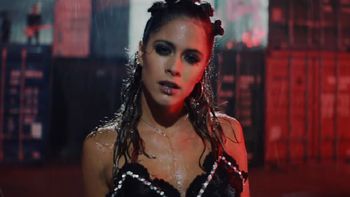 Tini Stoessel, muy sexy en Si tu te vas Tini Stoessel, muy sexy en Si tu te vas