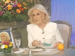 mirtha legrand le hizo un reclamo a amalia granata: la habiamos invitado pero va a lo de susana mirtha legrand le hizo un reclamo a amalia granata: la habiamos invitado pero va a lo de susana