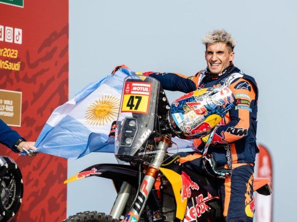 Kevin Benavides, bicampeón del Rally Dakar, anunció su retiro de las motos