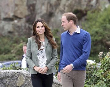 Kate Middleton reapareció en público a un mes de ser madre