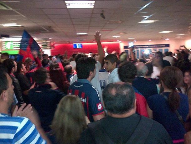 San Lorenzo volvió al país después de la derrota mundial ante Real Madrid