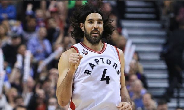 Con 12 puntos de Scola, Toronto venció a New Orleands