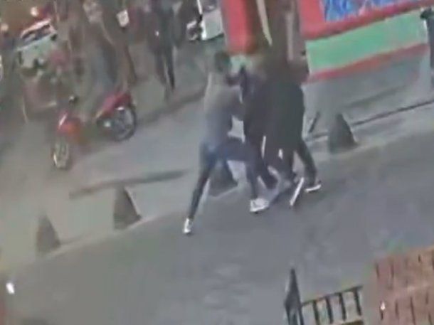 Violento robo de motochorros a un turista en pleno Palermo
