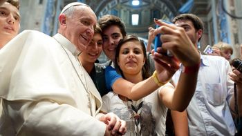 el papa francisco pidio que los jovenes comprendan la importancia de la virginidad