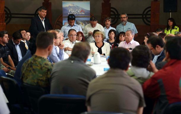 Volcán Villarrica: Bachelet consideró que el plan de emergencia fue un éxito