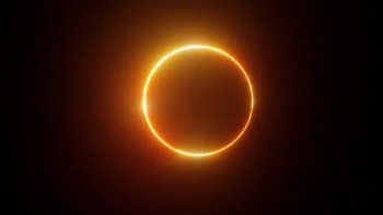hoy hay eclipse solar anular: a que hora es y donde se puede ver el anillo de fuego hoy hay eclipse solar anular: a que hora es y donde se puede ver el anillo de fuego