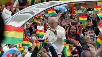 en su segundo dia en bolivia, el papa francisco pidio basta de descartes en su segundo dia en bolivia, el papa francisco pidio basta de descartes