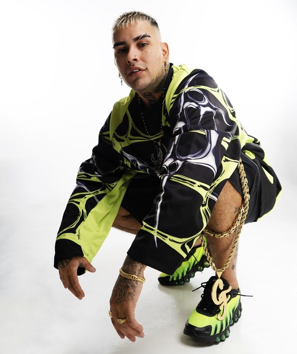 Callejero Fino anunció su regreso a los escenarios con un show increíble