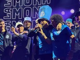 belgrano campeon: el plantel pirata celebro a puro cuarteto junto a la mona jimenez belgrano campeon: el plantel pirata celebro a puro cuarteto junto a la mona jimenez