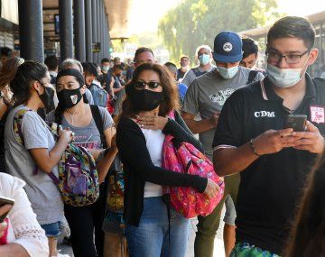 El tren Sarmiento funciona a pesar del paro de los trabajadores: sufre demoras y cancelaciones